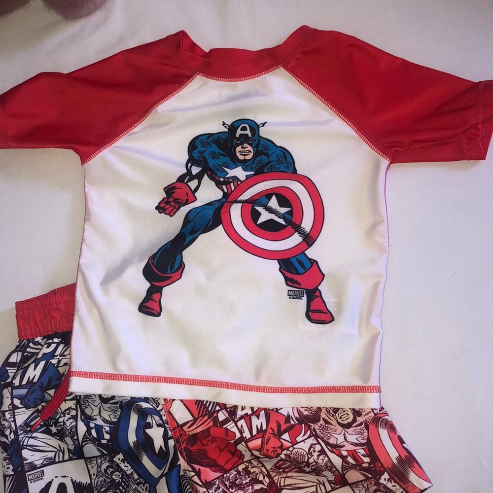Marvel Captain america rashguard & swim trunks